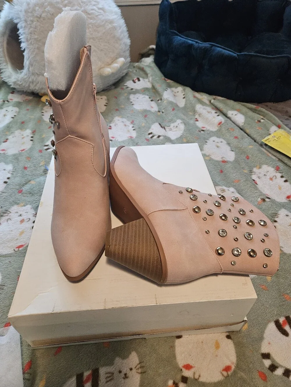 BRAND NEW ** Studded Pink Western Ankle Boots